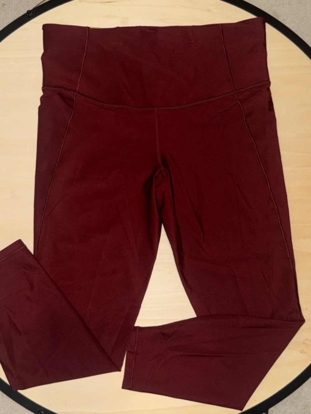 High-Waist Athletic Leggings in Burgundy